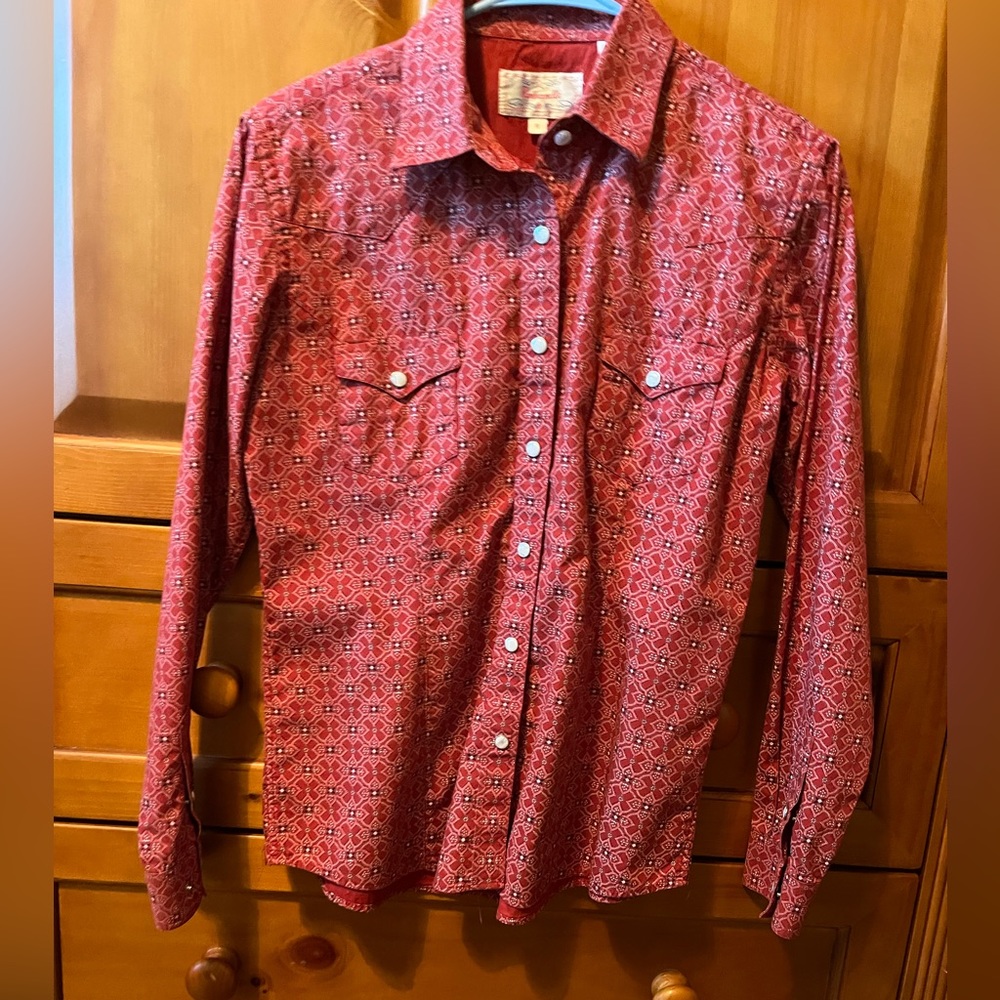 Adult small Rodeo shirt size small
